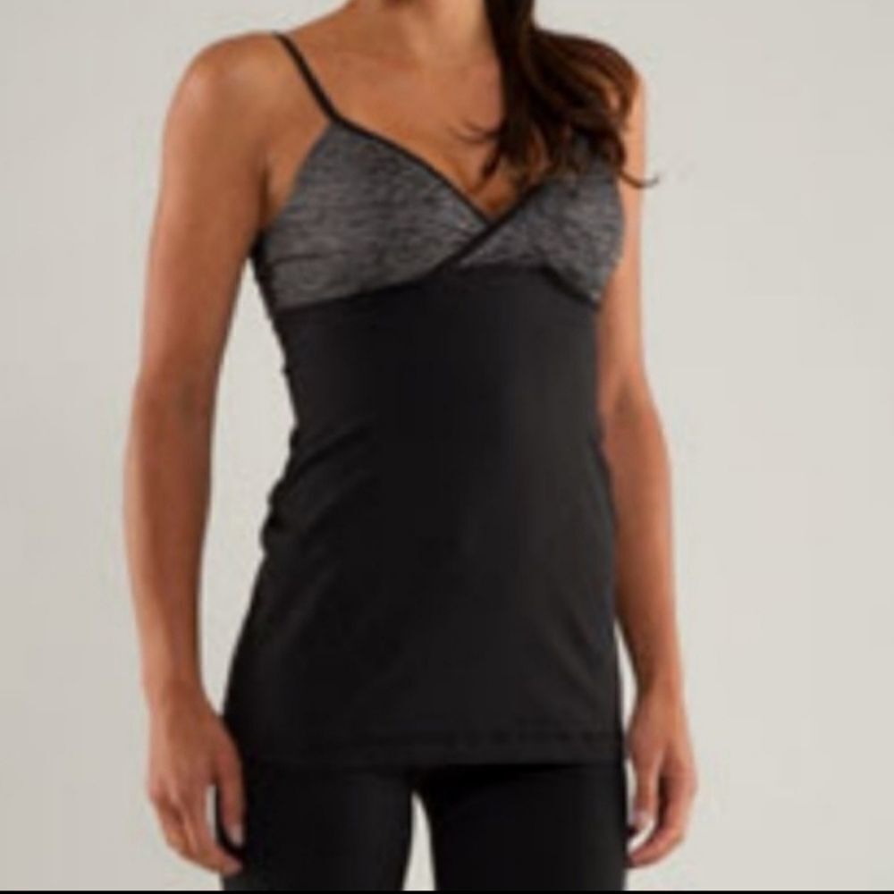 Lululemon black embrace tank size 6